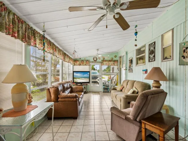  Residence photo 27