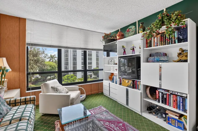 Boca West Country Club Unit 641 photo 4