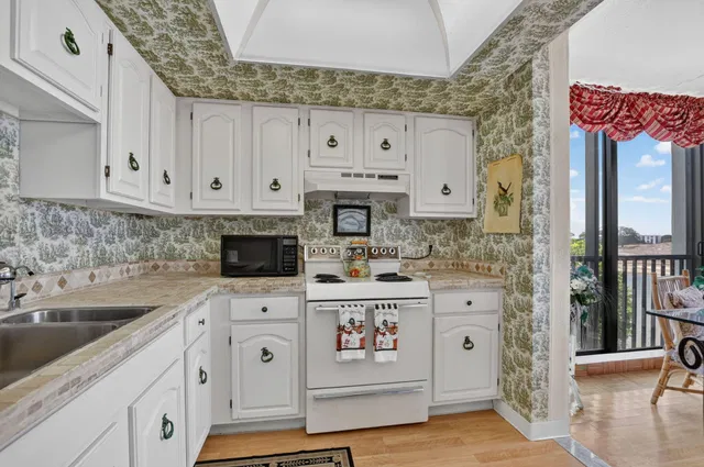 Boca West Country Club Unit 641 photo 13