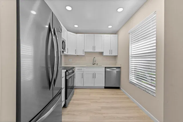  Residence photo 8