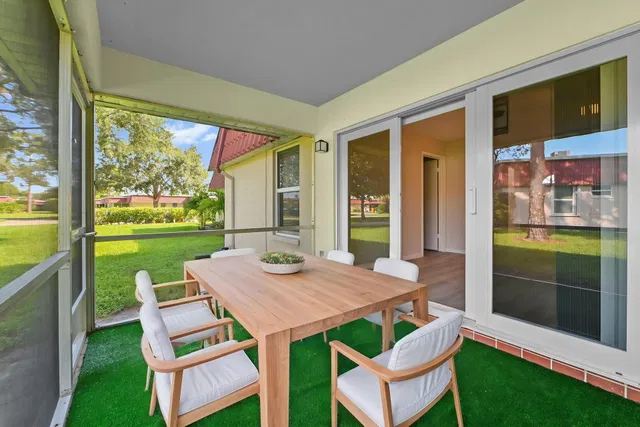  Residence photo 17