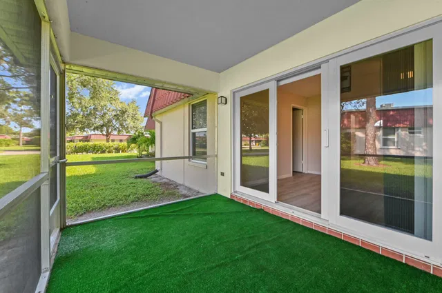  Residence photo 18