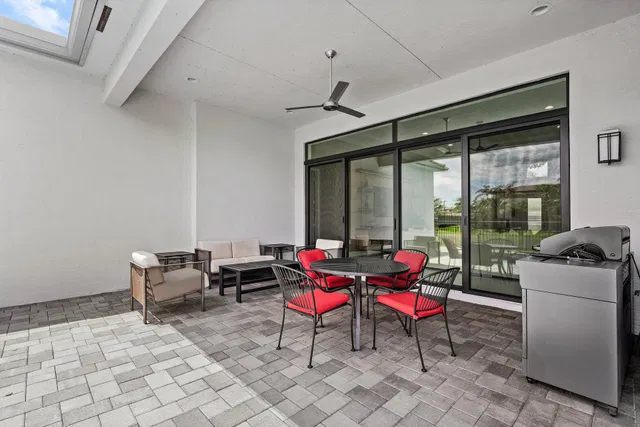 Valencia Grand Residence photo 33