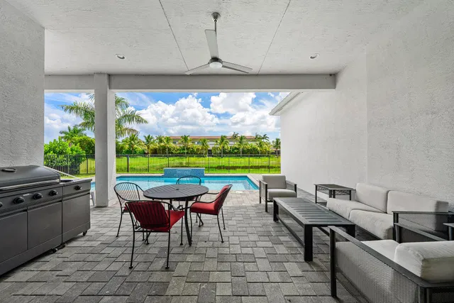 Valencia Grand Residence photo 34