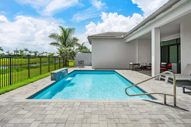 Valencia Grand Residence photo 37