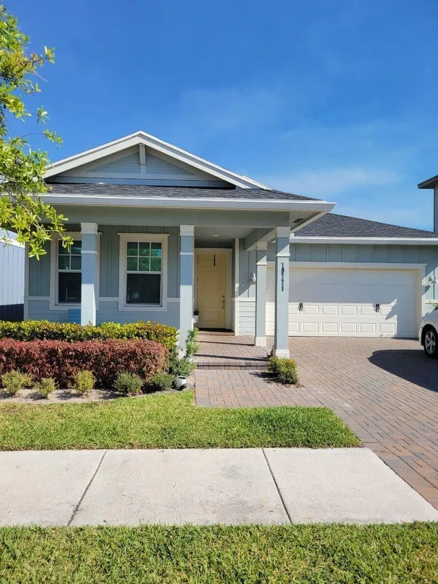 Residence photo 2