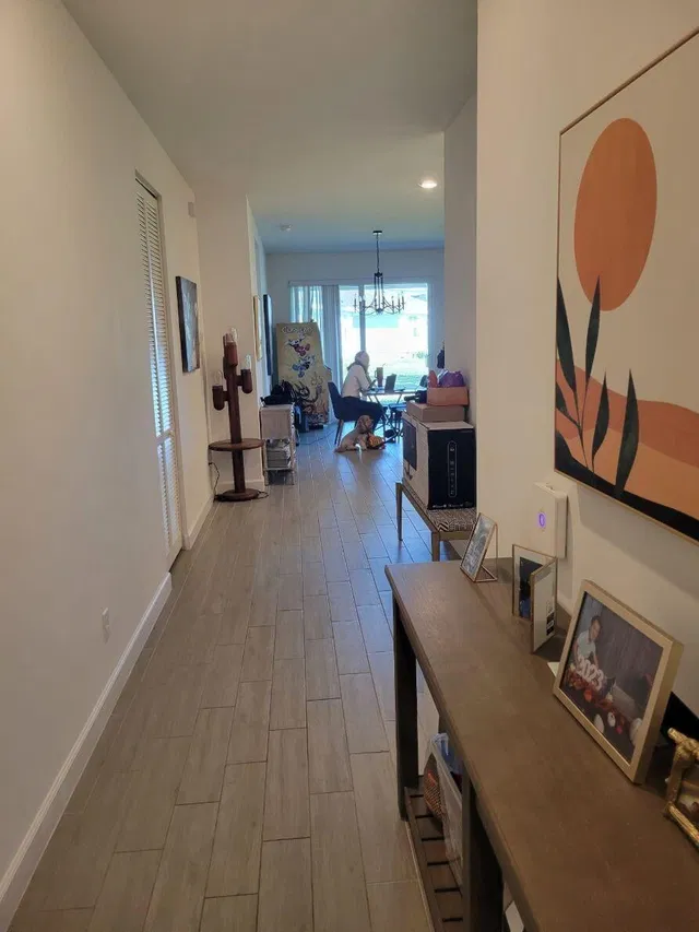 Residence photo 17