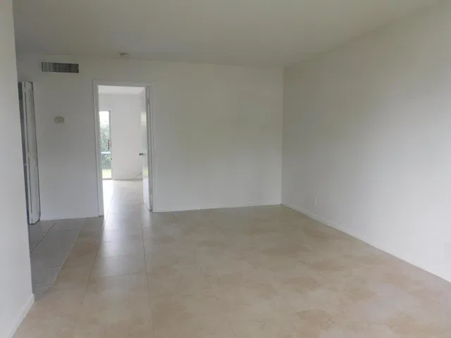 Unit 103 photo 3