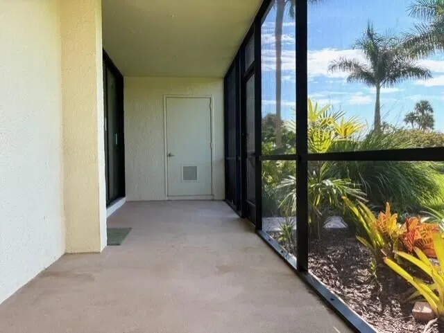 Unit 106M1 photo 14