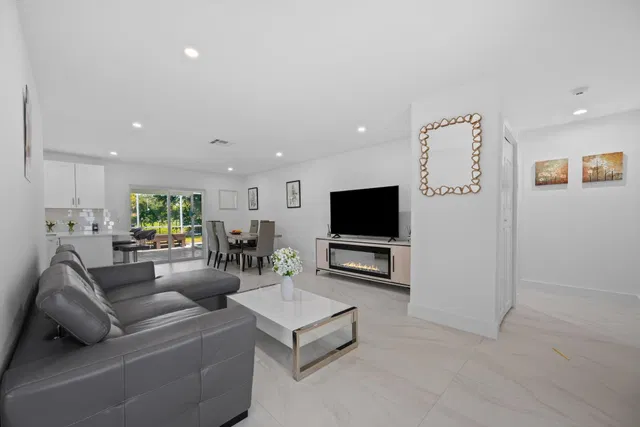 Residence photo 7
