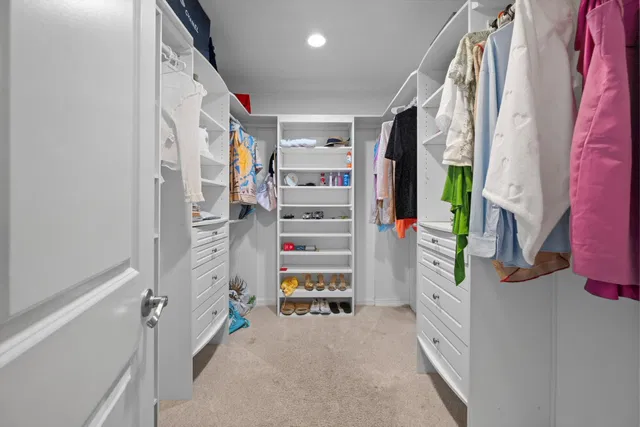 Residence photo 18