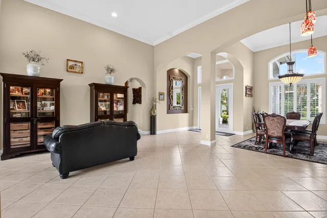 Residence photo 10