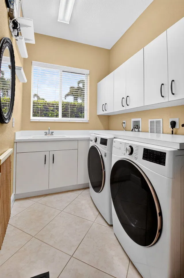 Residence photo 23