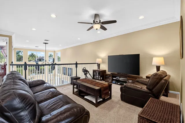 Residence photo 46