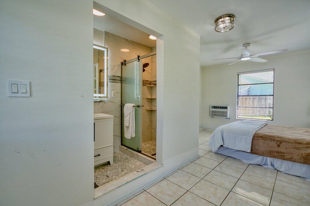  Residence photo 43