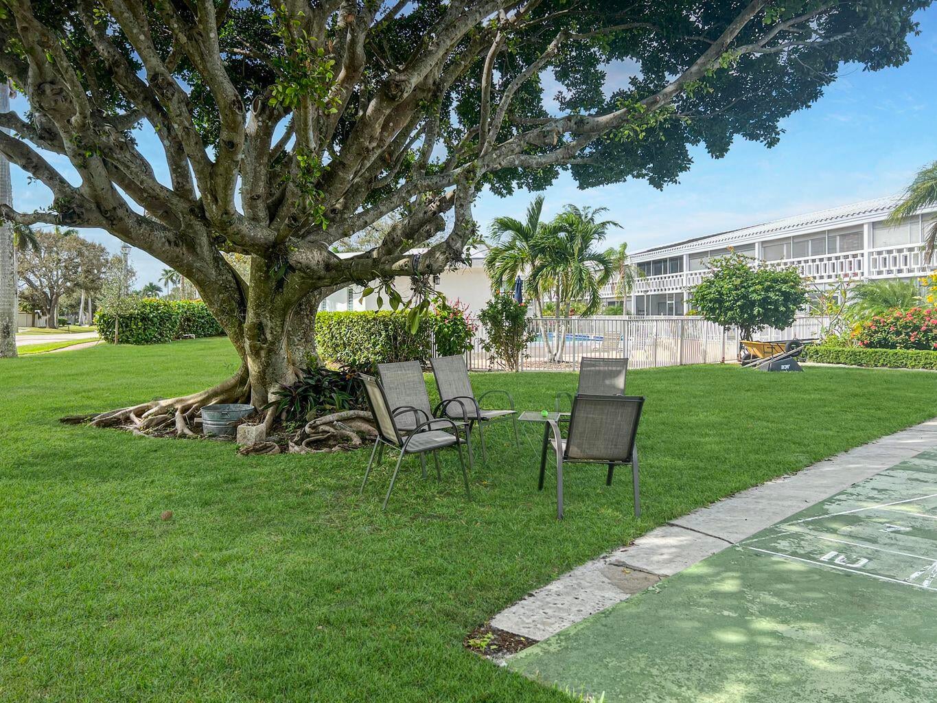 Unit 216 photo 18