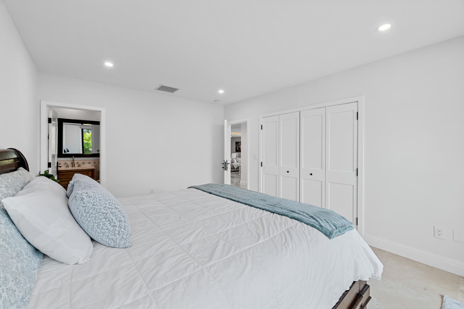 Unit J301 Penthouse photo 46