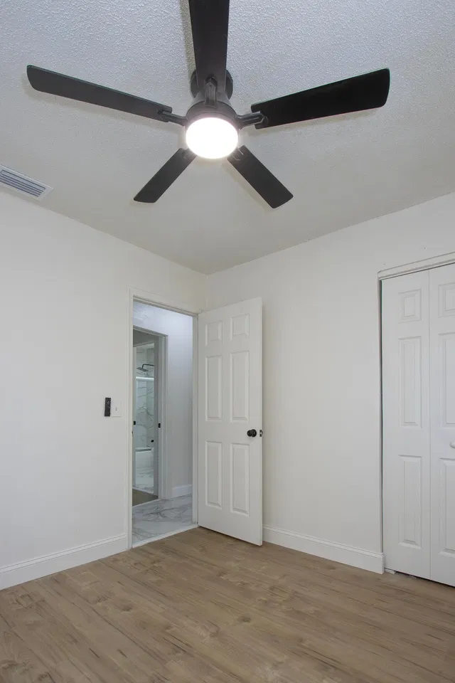 Residence photo 5