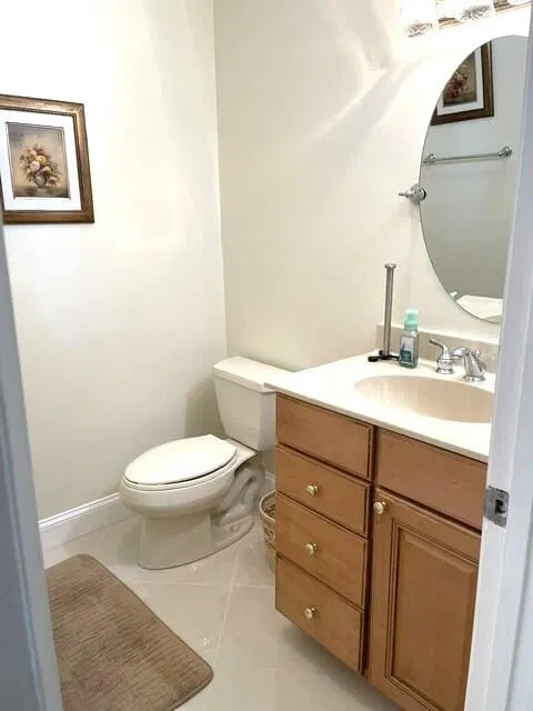 Unit B photo 19