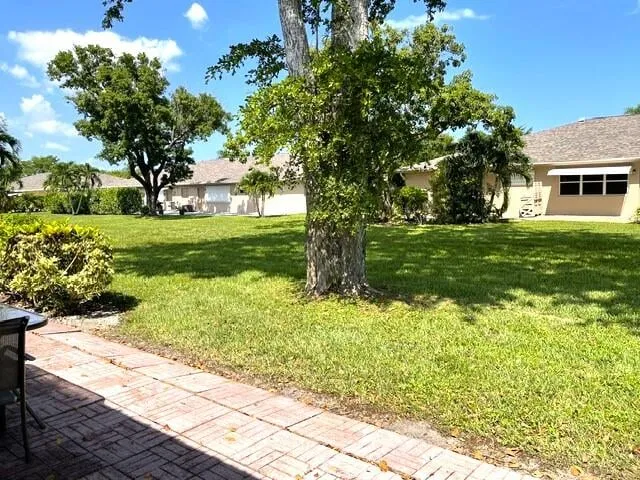 Unit B photo 36
