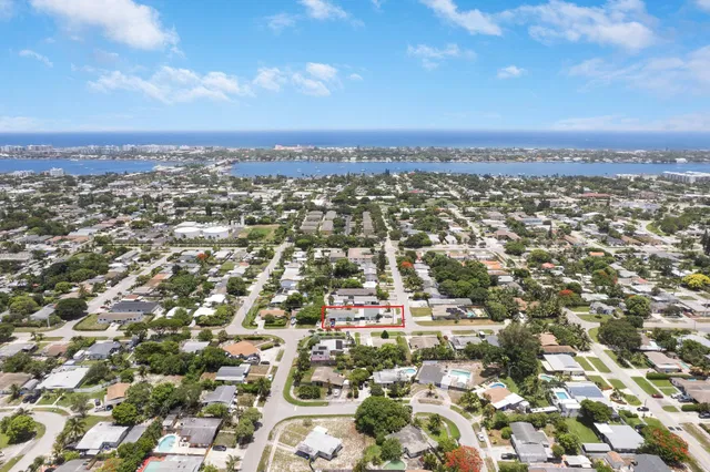  Residence photo 4