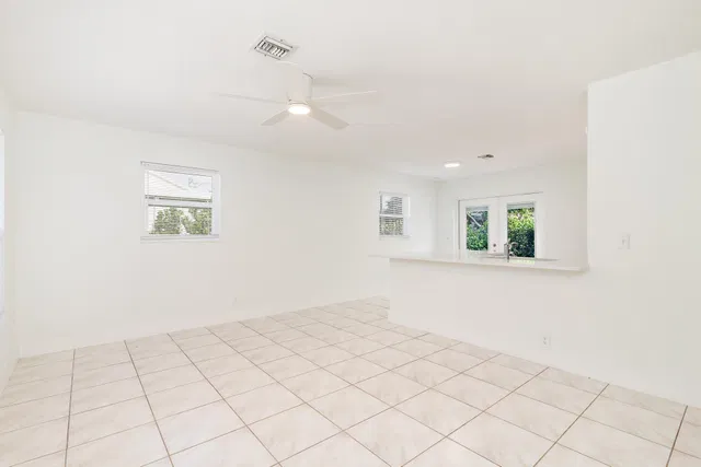 West Palm Beach Residence photo 12