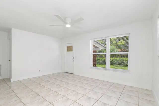 West Palm Beach Residence photo 14