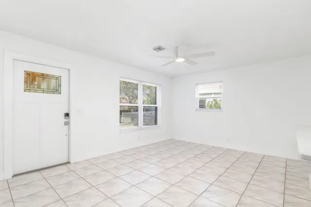 West Palm Beach Residence photo 16