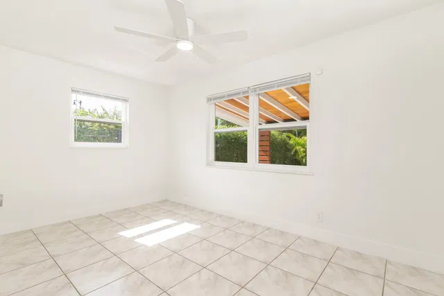 West Palm Beach Residence photo 19