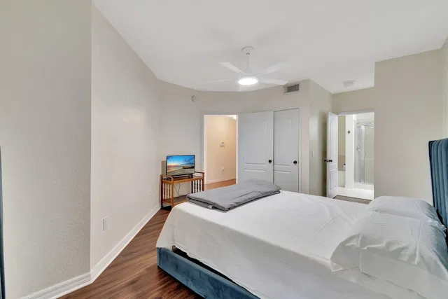 Residence photo 25