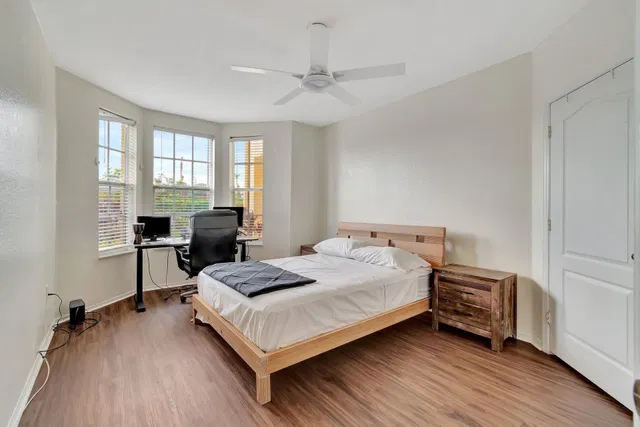 Residence photo 33