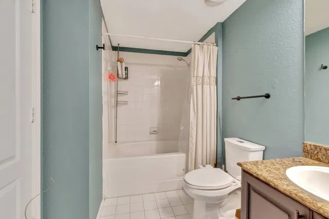 Residence photo 39