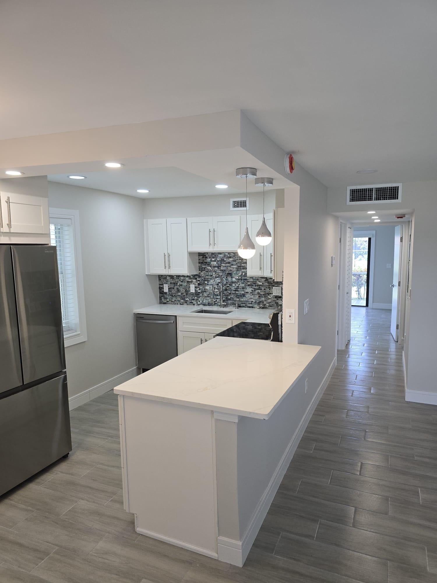 Unit 215 photo 2
