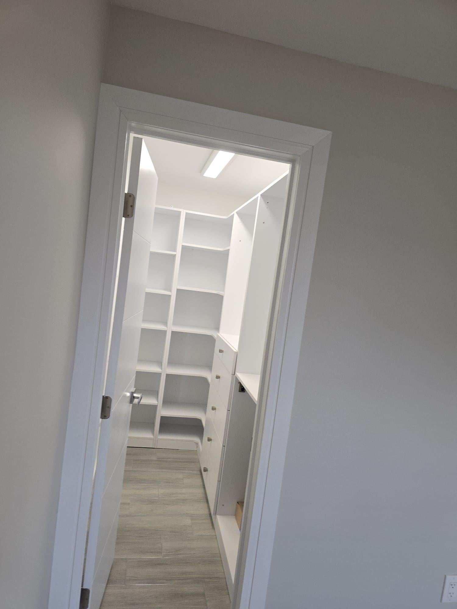 Unit 215 photo 22