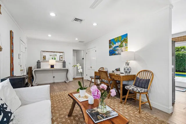 North End Palm Beach Residence photo 8