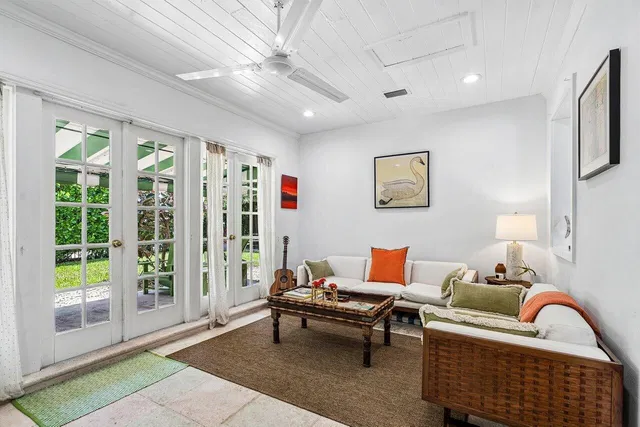 North End Palm Beach Residence photo 9
