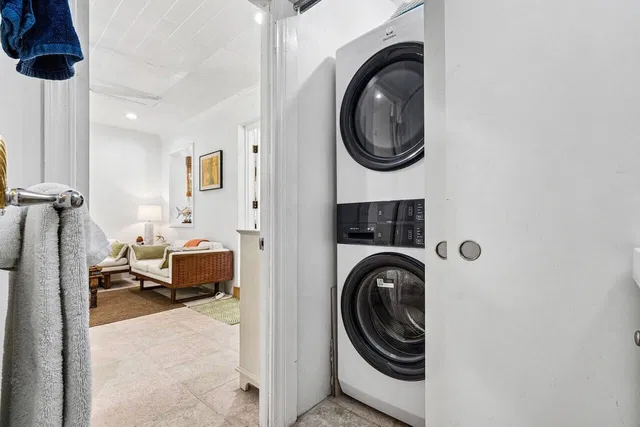 North End Palm Beach Residence photo 20