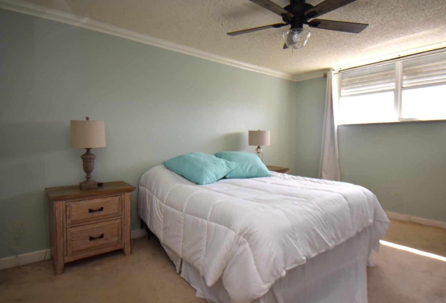 Unit 414 photo 17