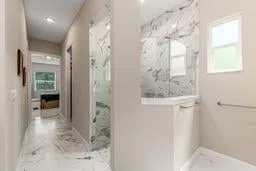 Residence photo 19
