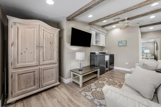 Residence photo 34