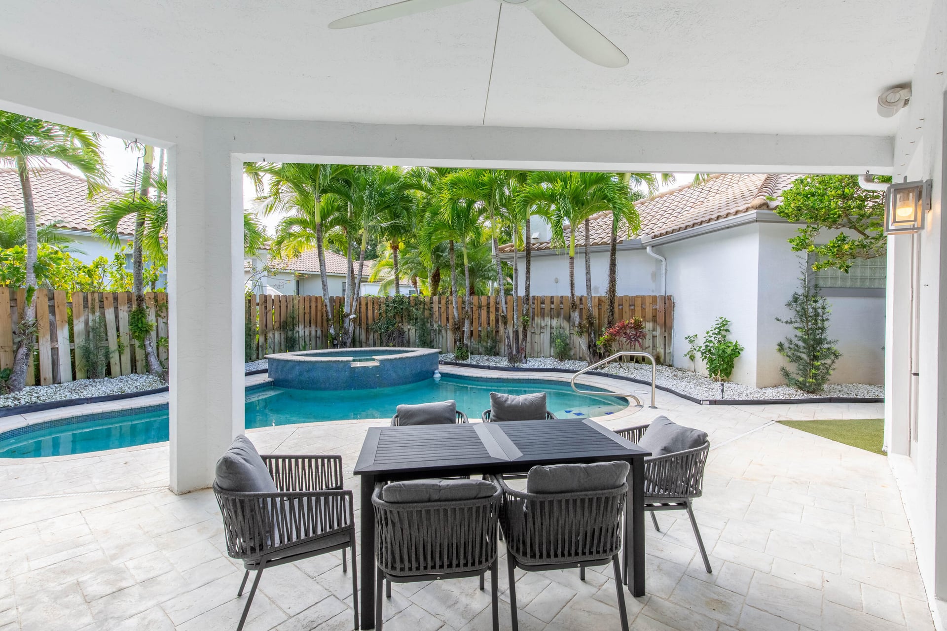 Eagles Landing Residence photo 33