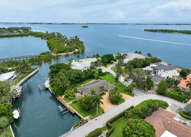 Sewall's Point Residence photo 9