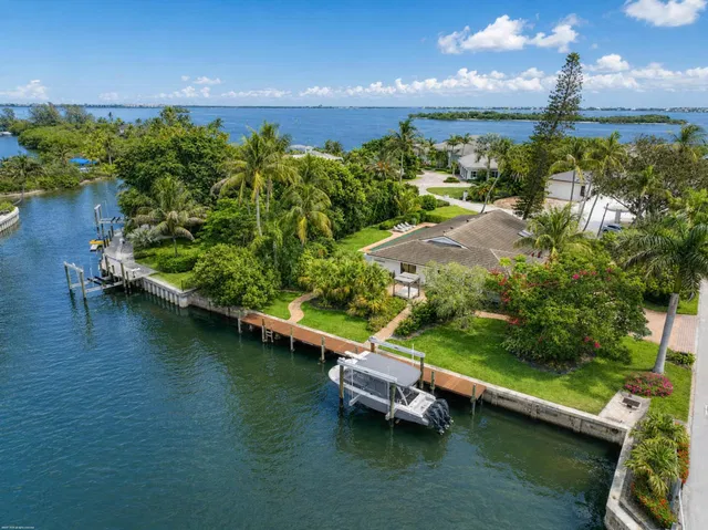 Sewall's Point Residence photo 10