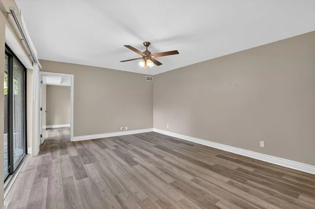 Residence photo 6