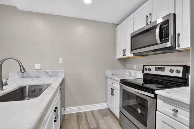 Residence photo 12