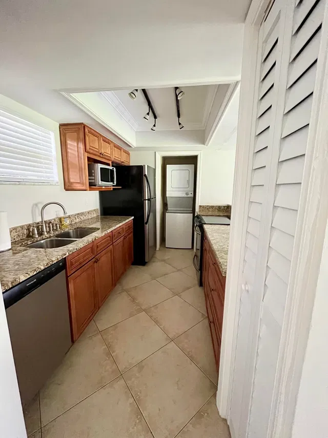 Tennis Lodges Wellington Unit 401 photo 9