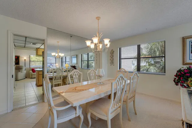 Unit 403 photo 10