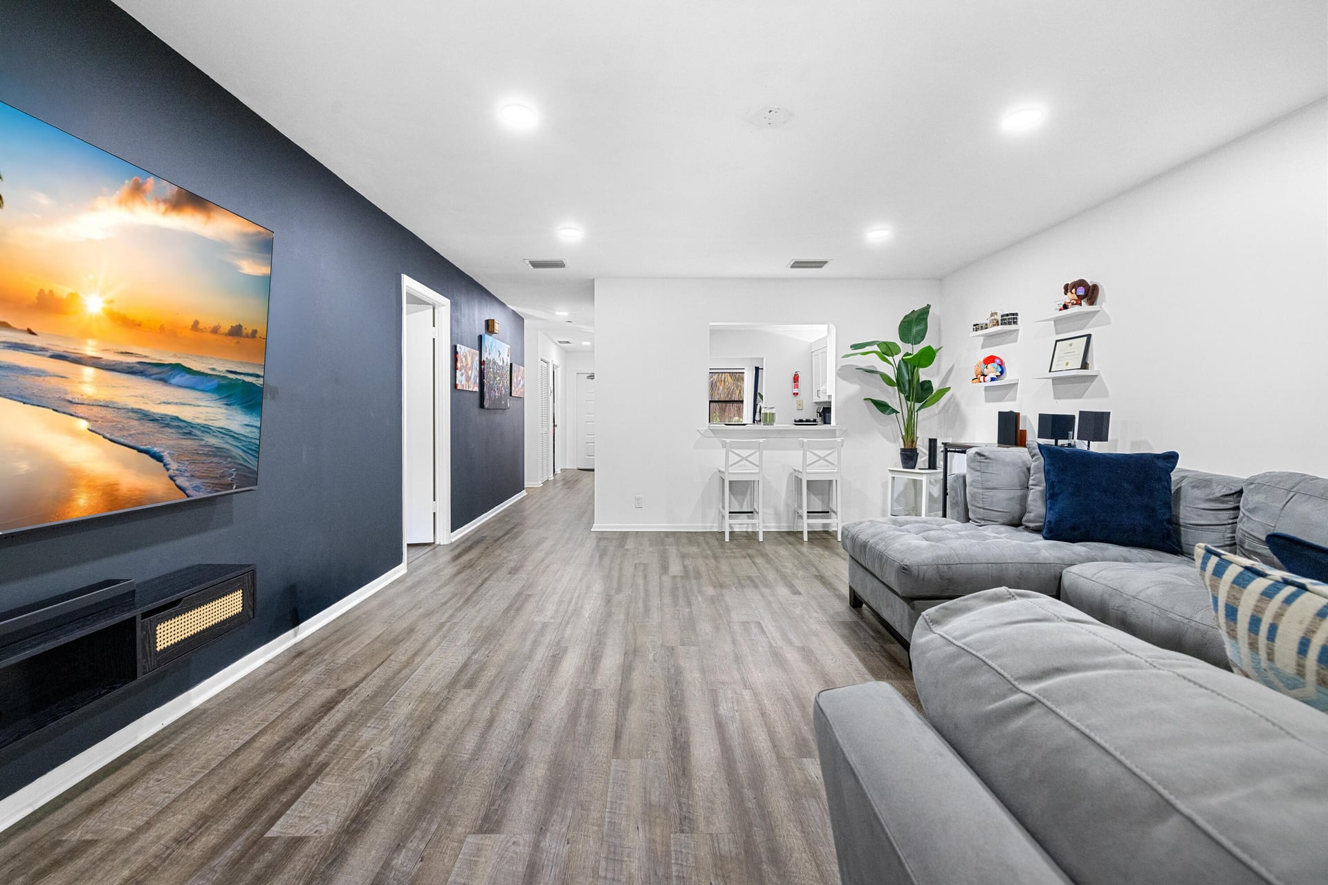 Unit 206 photo 7