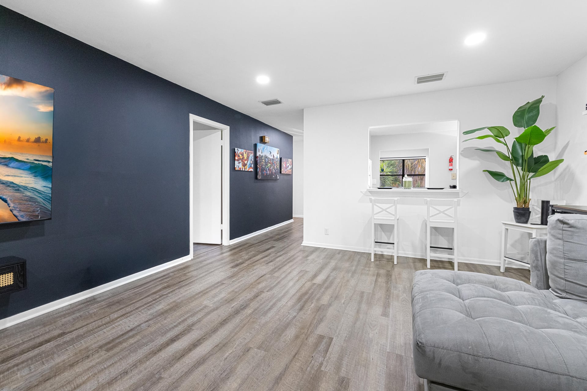 Unit 206 photo 8