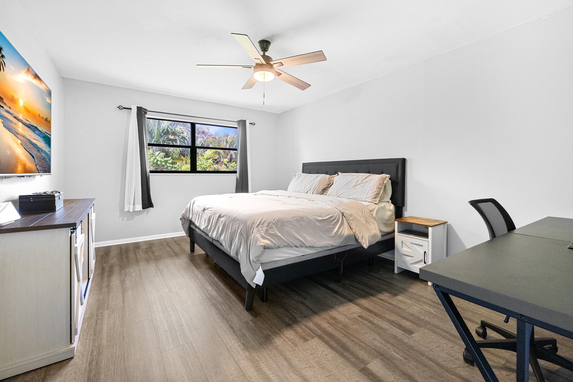 Unit 206 photo 15